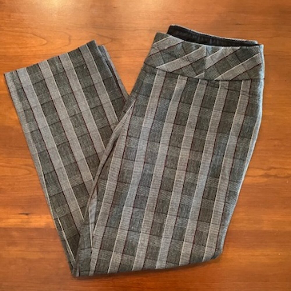 Investments Park Avenue Fit Pull On Pants checkered plaid 10 PR